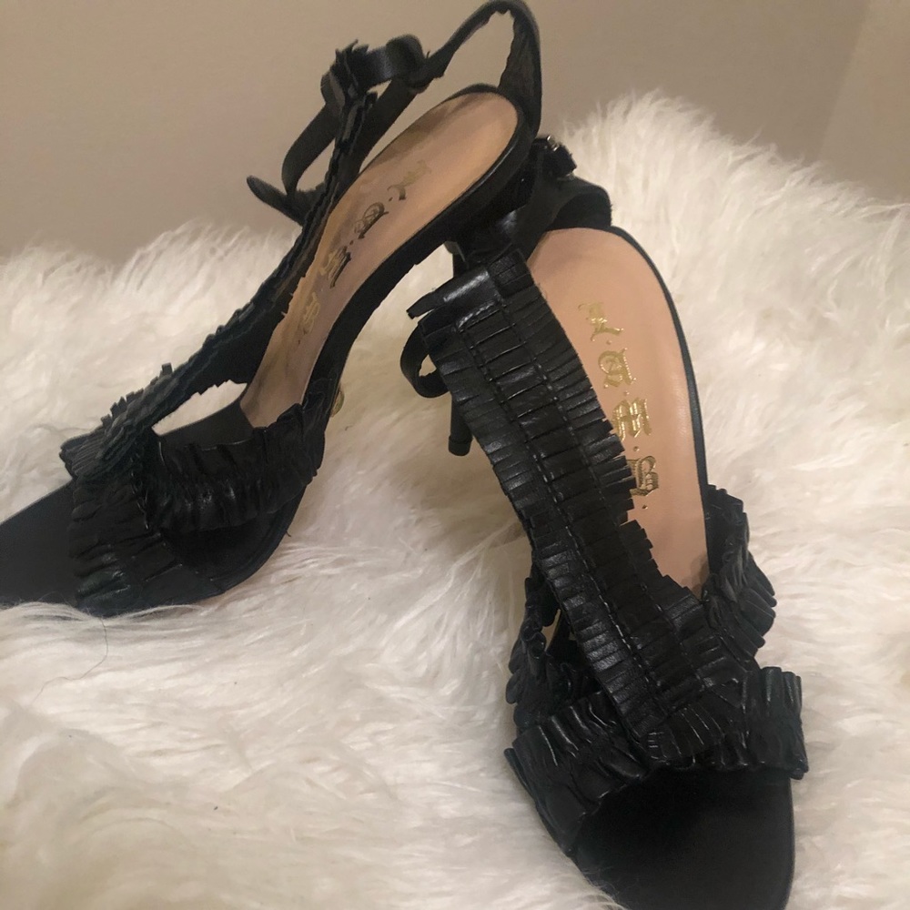 L.A.M.B. black stiletto heel Size 7 1/2